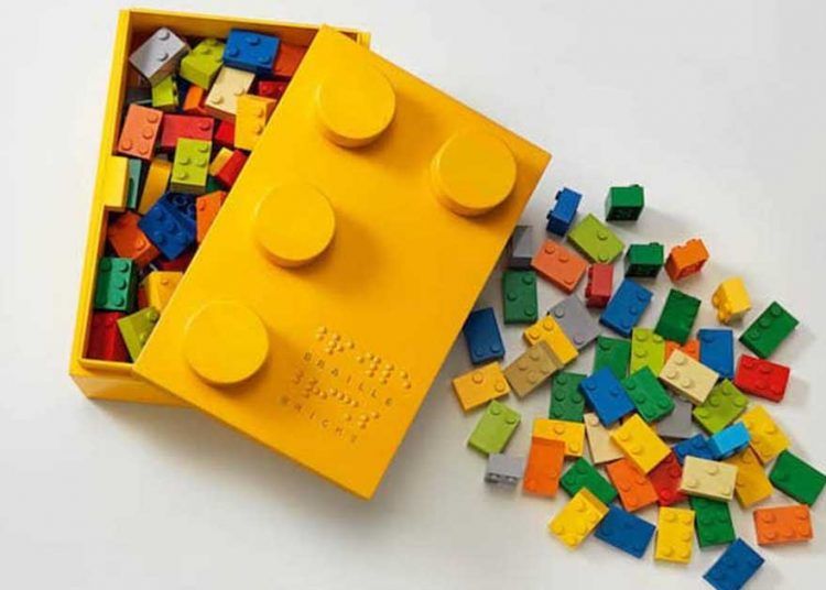 Imagen de LEGO lanza piezas para aprender Braille